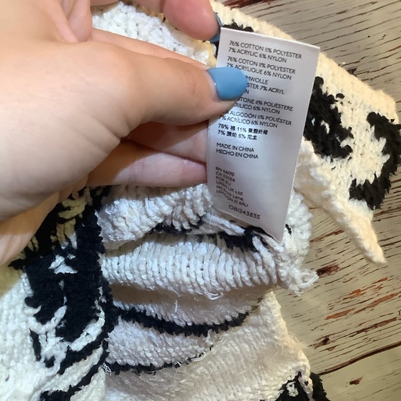 NEW Anthropologie Ivory Margot Fringe Bohemian Poncho Sweater - size XS/S - Picture 7 of 7